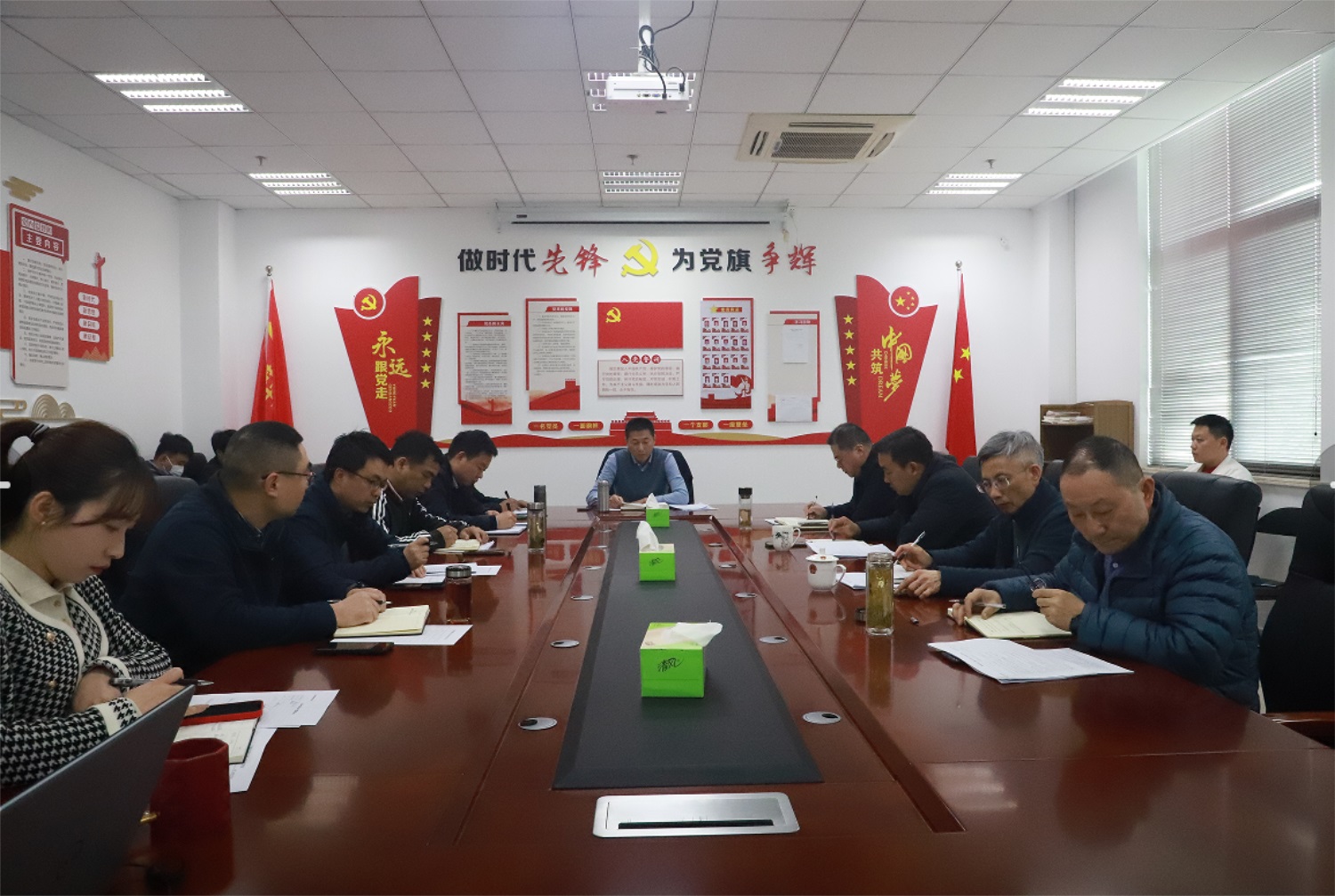 1680589269890998.jpg 05ea2deced05288c1aa282dd9215f87.jpg