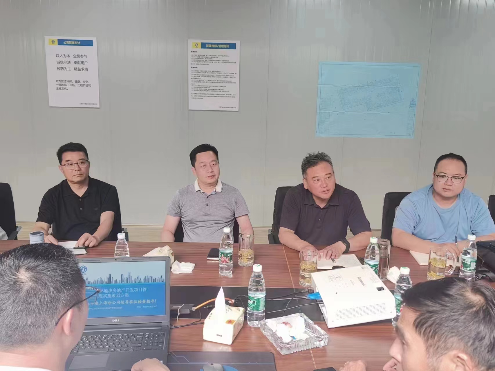 1687661652598198.jpg 584896bbc94ff6d74a112ded3e812e8.jpg